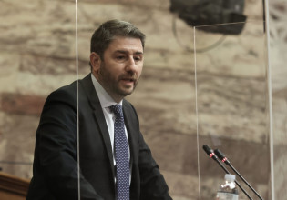 Πρόταση μομφής: Έτσι θα «παρέμβει» ο Ανδρουλάκης στη συζήτηση στη Βουλή