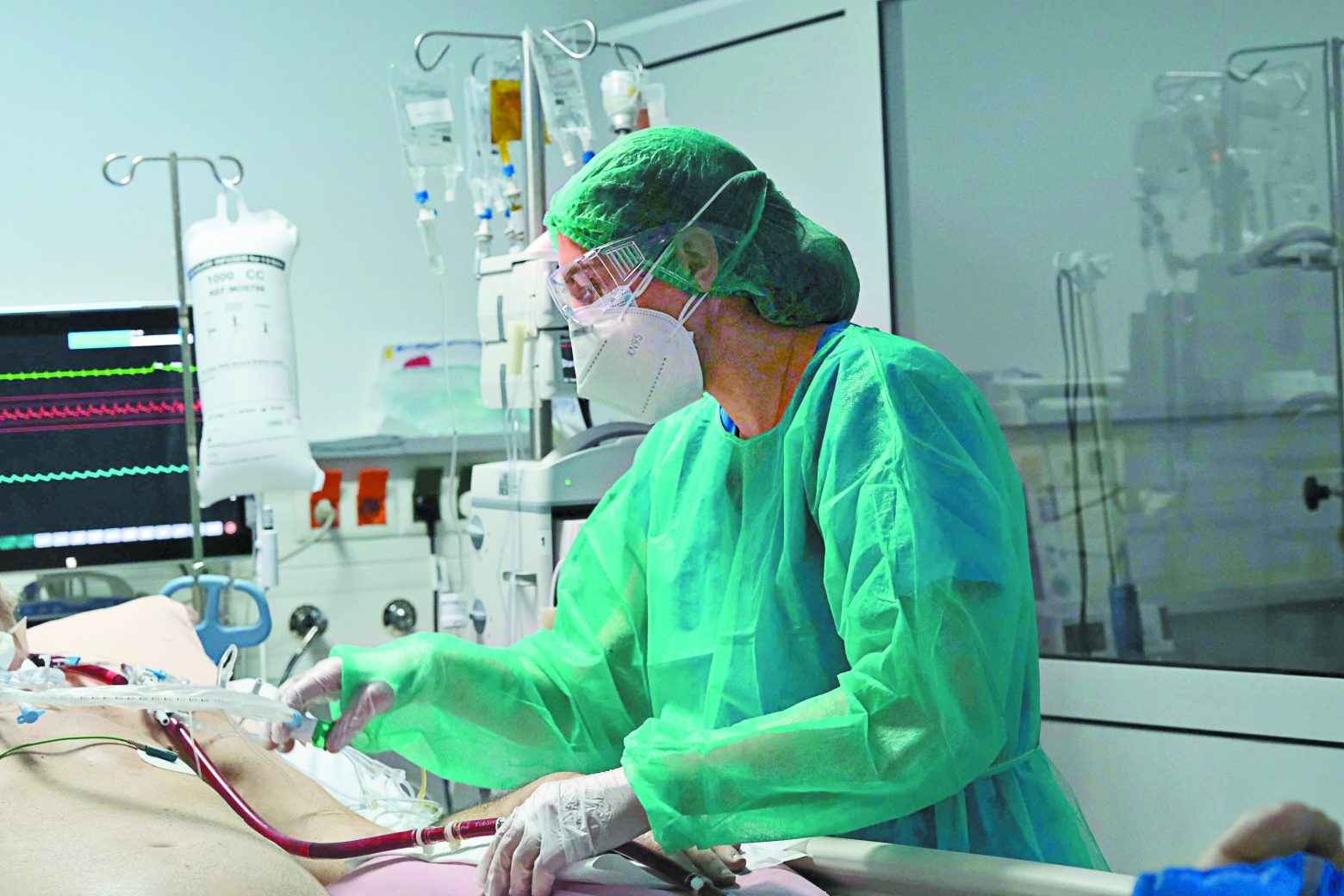 Οι στατιστικές της πανδημίας και τα ερωτήματα που γεννούν