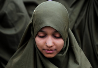 Ινδία – Εφαρμογή έβαζε σε «δημοπρασία» επιφανείς μουσουλμάνες