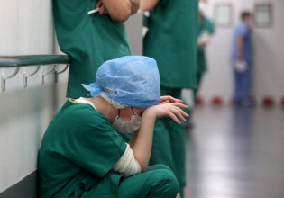 Κοροναϊός – 50.126 νέα κρούσματα και 61 θάνατοι – Στους 619 οι διασωληνωμένοι