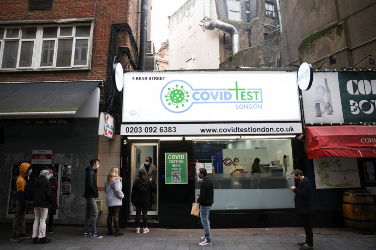 Βρετανία – «Καταστροφικά» και ανώφελα τα μεγάλης διάρκειας lockdown υποστηρίζει κορυφαίος επιδημιολόγος