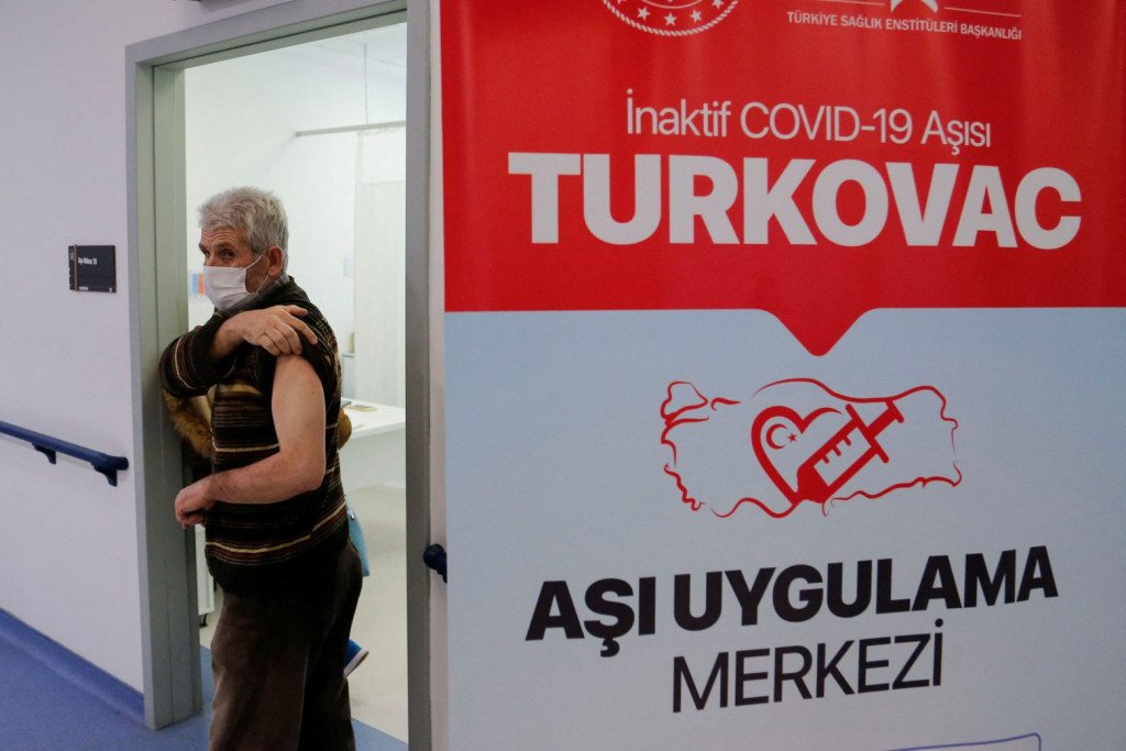 Βράζει ο Ερντογάν για το τουρκικό εμβόλιο «Turkovac» και αποκαλεί ψεύτες τους γιατρούς που λένε ότι δεν είναι ακόμη έτοιμο