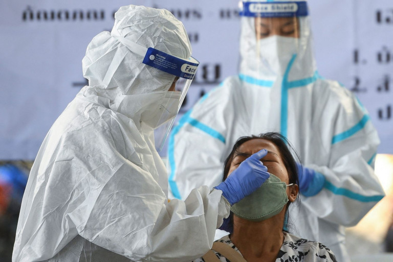 Όμικρον – Νοτιοαφρικανική μελέτη βλέπει περισσότερα ασυμπτωματικά κρούσματα σε σχέση με τη Δέλτα