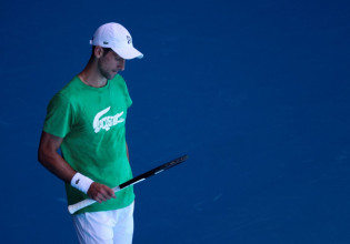 Τζόκοβιτς – Αποδέχεται την απόφαση του δικαστηρίου – Αποχωρεί από την Αυστραλία