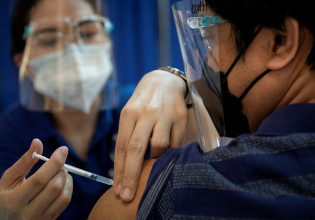 Εμβόλιο – Νέα πιθανή παρενέργεια αναγνωρίστηκε από τον EMA για τα AstraZeneca και Johnson & Johnson