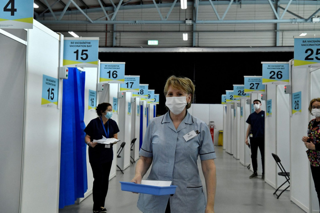 Εμβόλιο: Η ΕΕ αναζητά κοινή γραμμή για την τέταρτη δόση