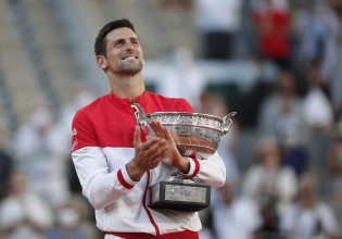 Νόβακ Τζόκοβιτς – Αν και ανεμβολίαστος, το Roland Garros θα τον δεχτεί