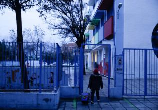 Σχολεία – Στις 14.000 τα κρούσματα σε μαθητές και εκπαιδευτικούς – Δεν θα εντοπιζόταν εάν δεν επιστρέφαμε στις τάξεις λέει το υπουργείο