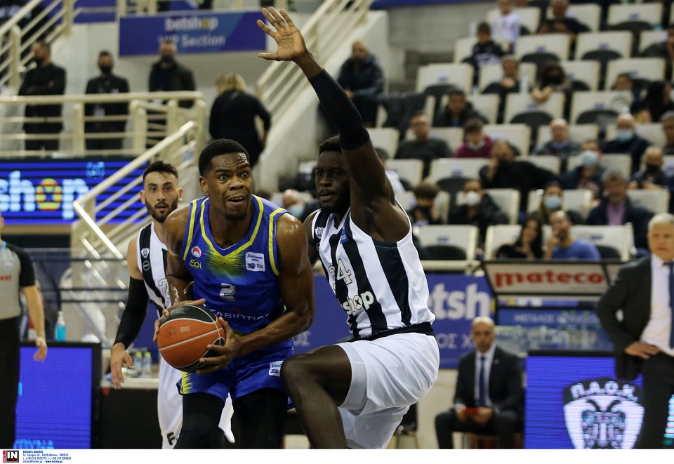 Παρελθόν από το Περιστέρι ο Μορέιρα