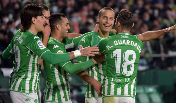 «Περίπατος» της Μπέτις (4-0)