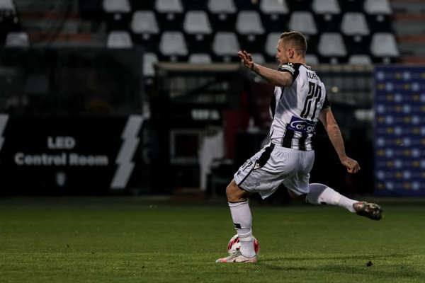 Έχασε πέναλτι ο ΠΑΟΚ στο 10′