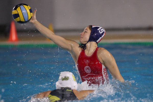 Ο Ολυμπιακός «βούλιαξε» την ΑΕΚ (20-2)