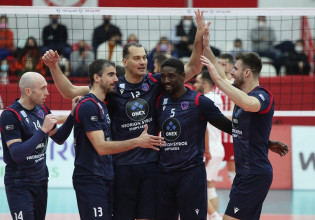 Ολυμπιακός – Φοίνικας Σύρου 2-3