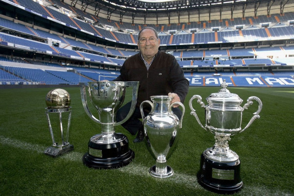 Οικογένεια Χέντο – «Έφυγε στον ύπνο του φορώντας τη φανέλα της Ρεάλ»