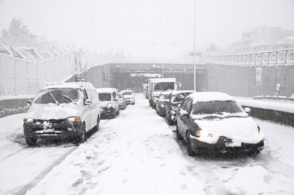 Κακοκαιρία «Ελπίδα»: Από το 2008 είχε να χιονίσει τόσο στην Αθήνα – Οι 12 χειρότερες χιονοπτώσεις από το 1911