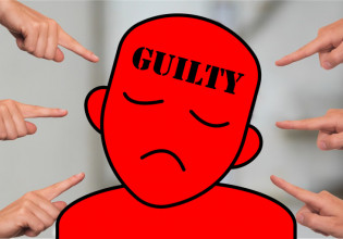 Blame game ή αυτοκριτική για το χάος;