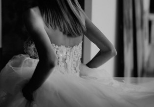 Απίστευτο κι όμως αληθινό – Νύφη προσπάθησε να κολλήσει κοροναϊό… πριν το γάμο της