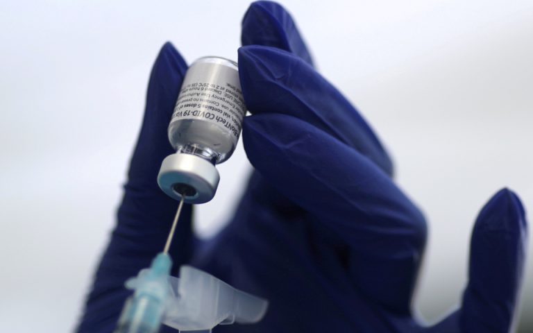 Κοροναϊός: Διευρύνει το Ισραήλ τους δικαιούχους τέταρτης δόσης εμβολίου