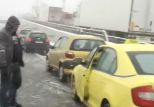 Κακοκαιρία «Ελπίδα»: Κλειστή η Αθηνών-Λαμίας – Εγκλωβισμένοι οδηγοί