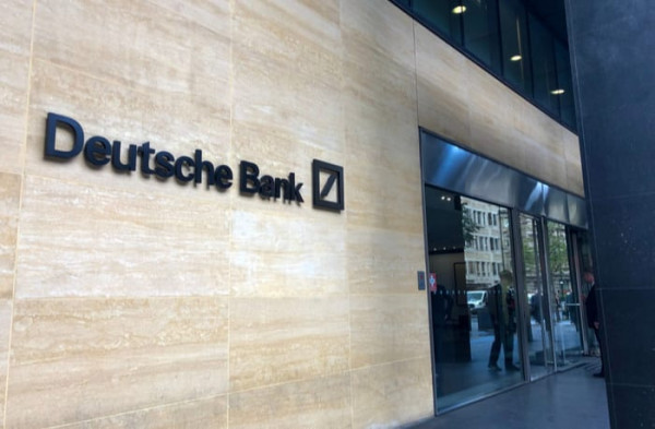 Deutsche Bank: Απεργία εργαζομένων τη Δευτέρα με αίτημα την αύξηση των μισθών