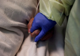 EODY: 80 COVID-19 deaths, over 30,000 new infections in last 24 hours, 640 intubated