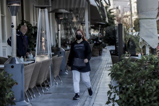 Κοροναϊός – Γιατί αποφασίστηκε παράταση μιας εβδομάδας στους περιορισμούς – Την Τετάρτη η επαναξιολόγηση