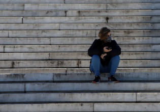 Κοροναϊός: Εκτιμήσεις της Λινού για την πορεία της πανδημίας και την Όμικρον 2