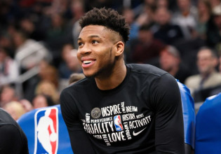 Αντετοκούνμπο – Το tweet που θυμίζει… 2021