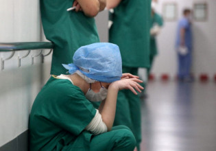 Νοσοκομεία – Ασφυκτική η πίεση στο σύστημα υγείας – Δεν είναι λύση η επίταξη, λένε οι υγειονομικοί – Ζητούν επιστροφή όσων είναι σε αναστολή