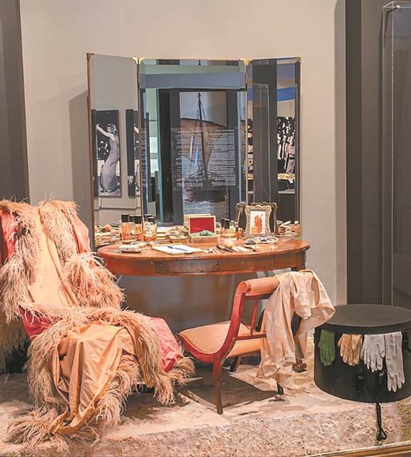 … Πολυκατοικίες και κουρσάκια ιδιωτικά