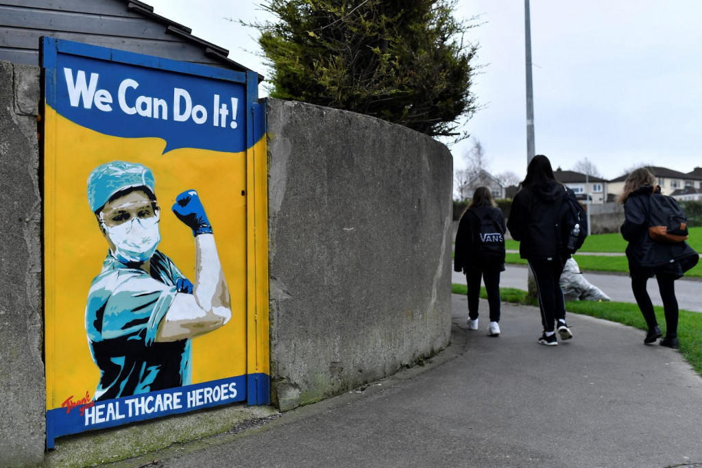 Ιρλανδία: Ετοιμάζεται να χαλαρώσει όλους τους περιορισμούς λόγω κοροναϊού