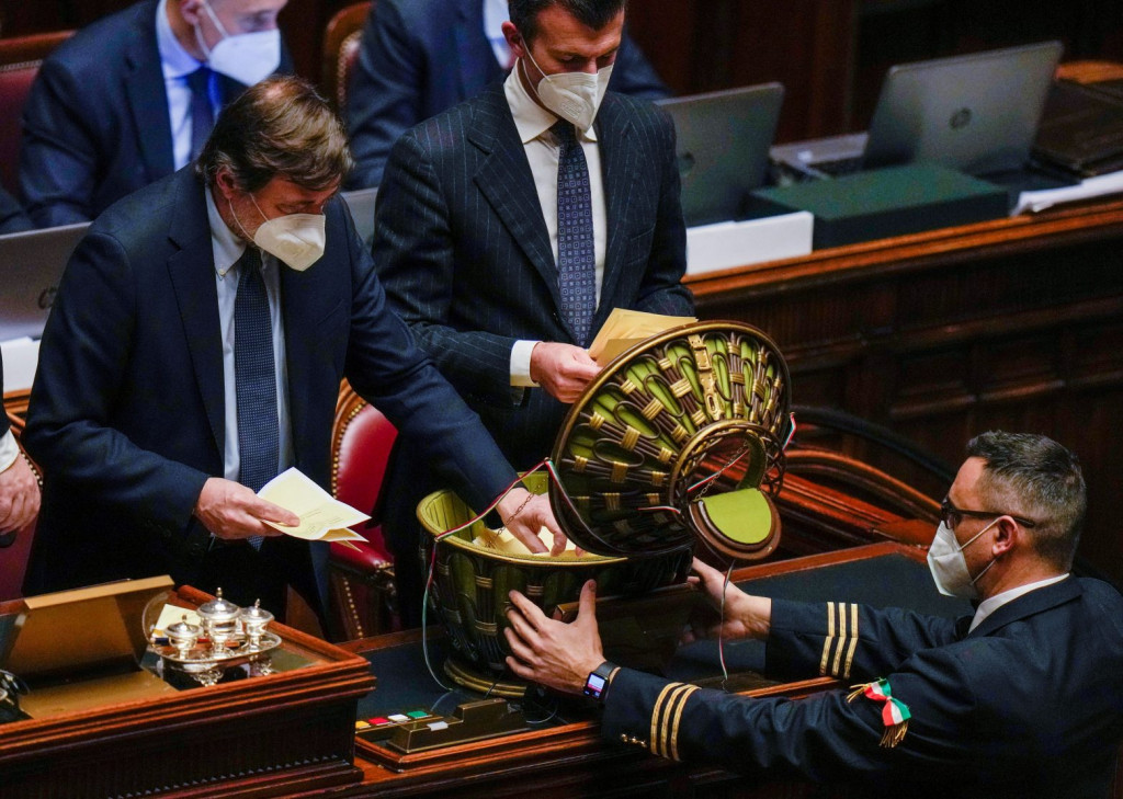 Ιταλία: Πώς θα κινηθούν κεντροαριστερά και δεξιά στην ψηφοφορία για την εκλογή του προέδρου της χώρας