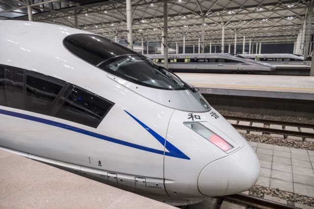 Τρένο διασχίζει τα σύνορα με την Κίνα για πρώτη φορά από την έναρξη της πανδημίας