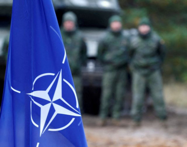 NATO: Δεν αποκλείει να στείλει κι άλλο στρατό στην ανατ. Ευρώπη