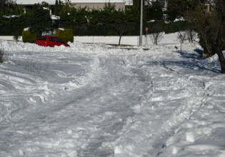 Ζωγράφου: Πέρασε 17 ώρες με σπασμένο πόδι στον πάγο – Τώρα δεν μπορεί να γυρίσει σπίτι