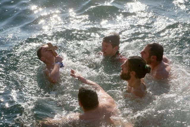 Θεοφάνια – Ακυρώνονται τελετές λόγω πανδημίας – Πώς θα γίνουν οι εορτασμοί στην επικράτεια