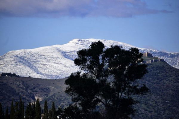 Καιρός – Επιδείνωση με βροχές και πτώση της θερμοκρασίας – Πού θα χιονίσει