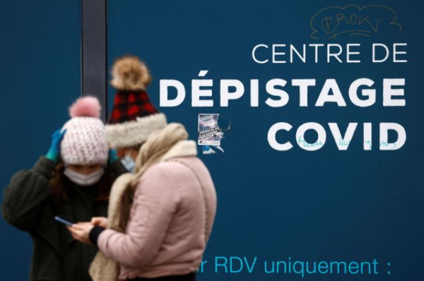 Γαλλία: Πλησιάζουν τις 102.000 οι νεκροί από την πανδημία