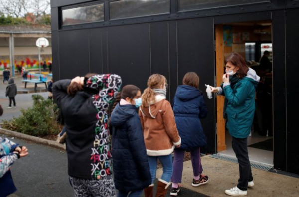 Σχολεία – Αν ανοίξουν τώρα θα κλείσουν πολλά τμήματα σε λίγες μέρες – Προειδοποίηση Παυλάκη