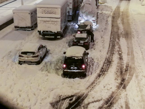 Κακοκαιρία «Ελπίδα»: Διακοπή κυκλοφορίας στην Αθηνών – Κορίνθου