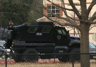 Τέξας – Πιθανόν Βρετανός ο φερόμενος δράστης που εισέβαλε σε συναγωγή