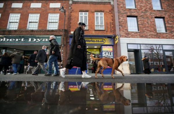 Βρετανία – Το υπουργείο υγείας ανακοίνωσε ότι σταματούν τα PCR για όσους δεν έχουν εκδηλώσει κανένα σύμπτωμα