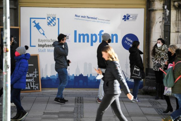 Γερμανία: Υπό έλεγχο μέχρι στιγμής οι συνέπειες από την εξάπλωση της Ομικρον