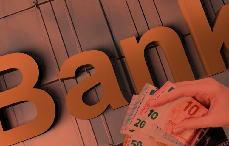 Πώς αυξάνουν τα έσοδα από προμήθειες οι τράπεζες