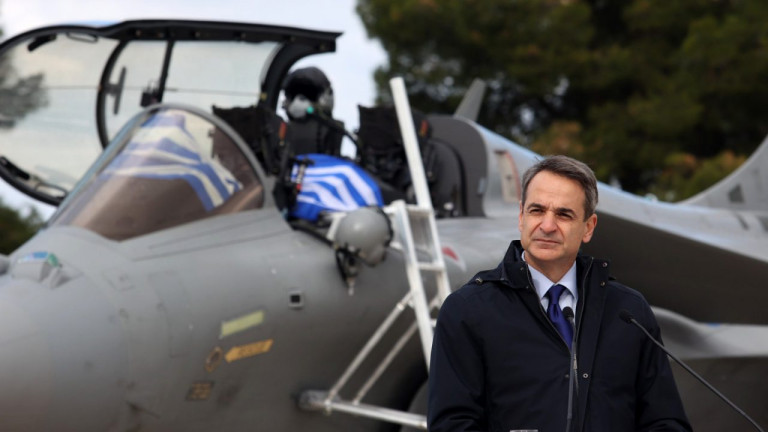 Editorial Ta Nea: Arrivals