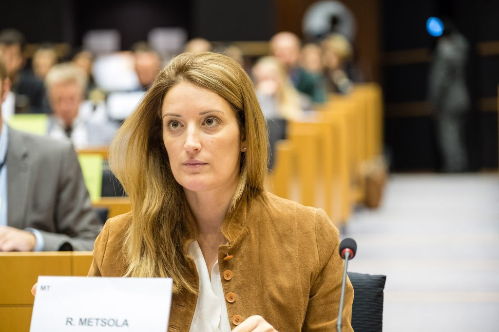 Ρομπέρτα Μέτσολα – Τι δηλώνει η γυναίκα που μπορεί να γίνει πρόεδρος του Ευρωπαϊκού Κοινοβουλίου