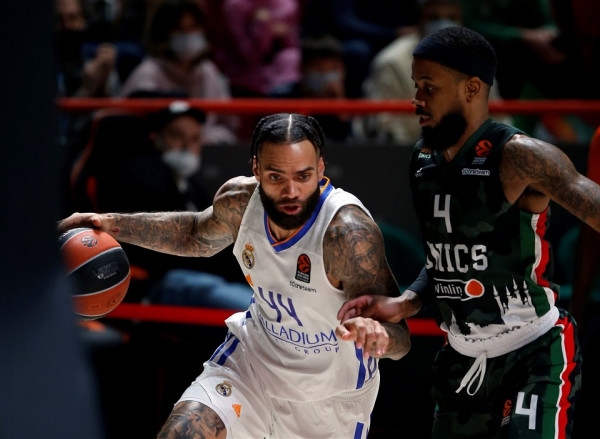 «Περίπατος» της Ρεάλ (85-68)