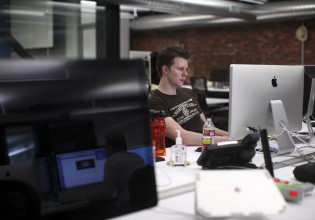 Δικαστήριο διέταξε αποζημίωση 40.000 ευρώ σε εργαζόμενο επειδή η δουλειά του ήταν βαρετή