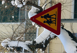 Ηράκλειο: Κλειστά όλα τα σχολεία και αύριο Τρίτη