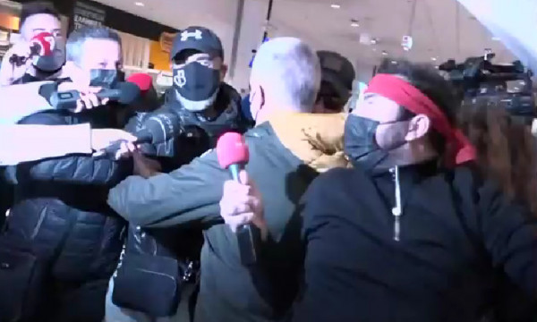 Survivor: Επέστρεψε στην Ελλάδα ο Βαλάντης – Επεισοδιακή η άφιξή του